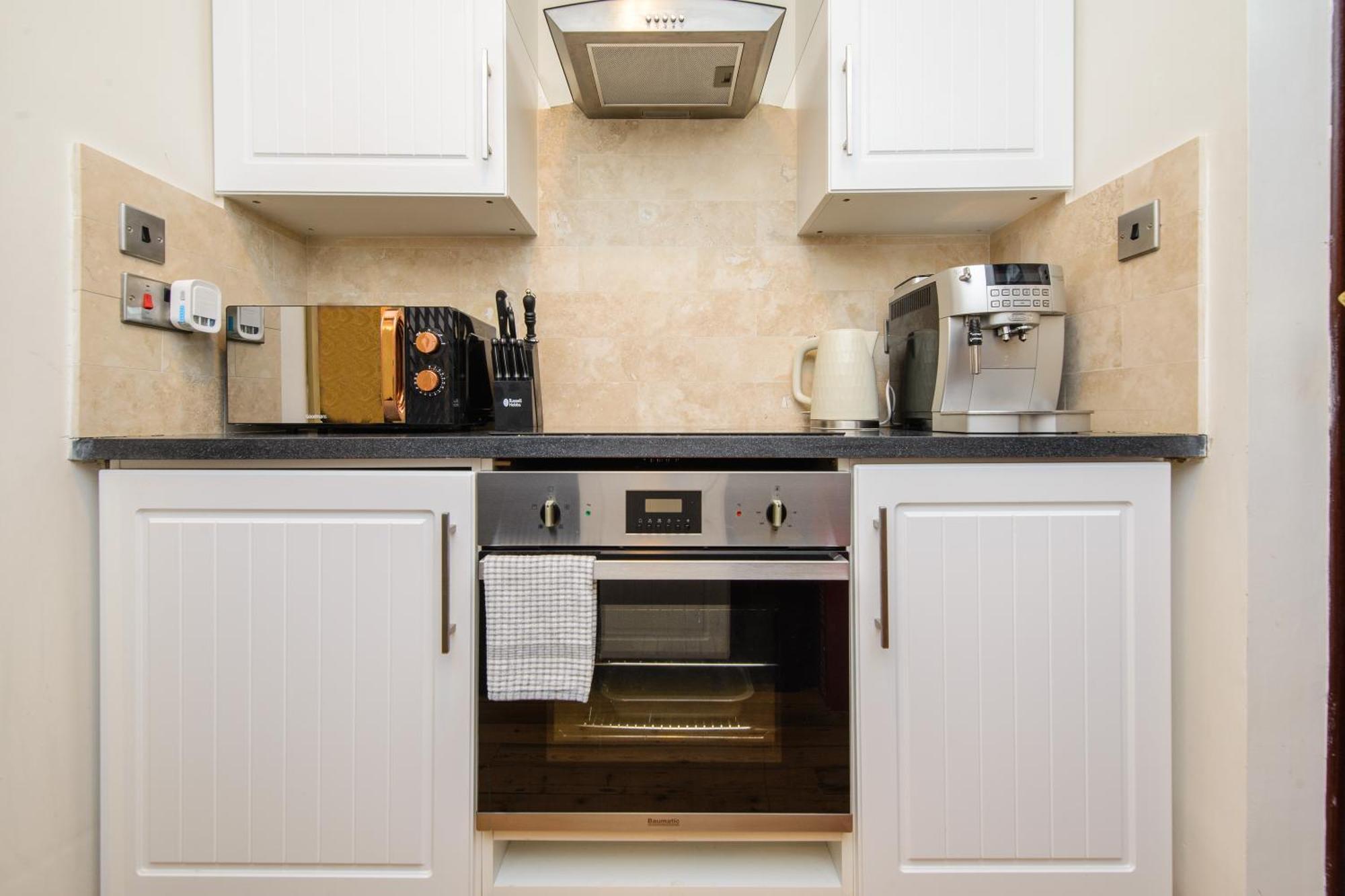 Deluxe 4 Or 5 Bed House With Hot Tub, Cinema Room Sleeps 15 Saffron Walden Kültér fotó