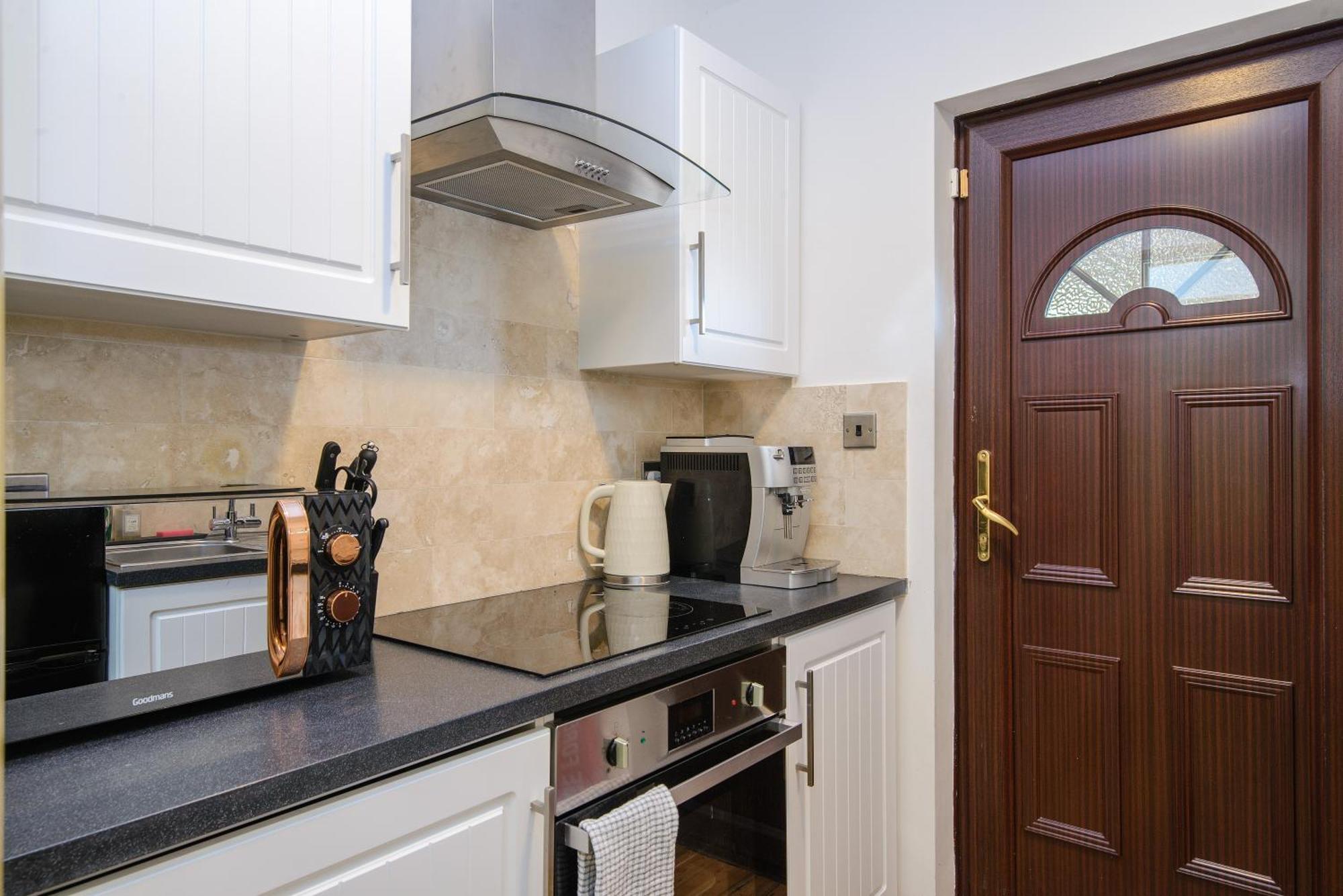 Deluxe 4 Or 5 Bed House With Hot Tub, Cinema Room Sleeps 15 Saffron Walden Kültér fotó