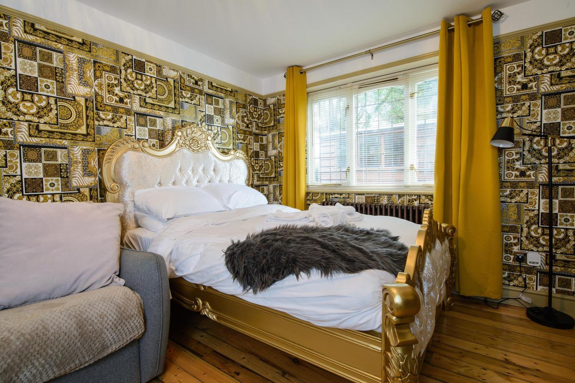 Deluxe 4 Or 5 Bed House With Hot Tub, Cinema Room Sleeps 15 Saffron Walden Kültér fotó